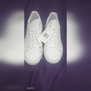 Women's stan Smith adidas White Sneakers.. Runs Like A 6